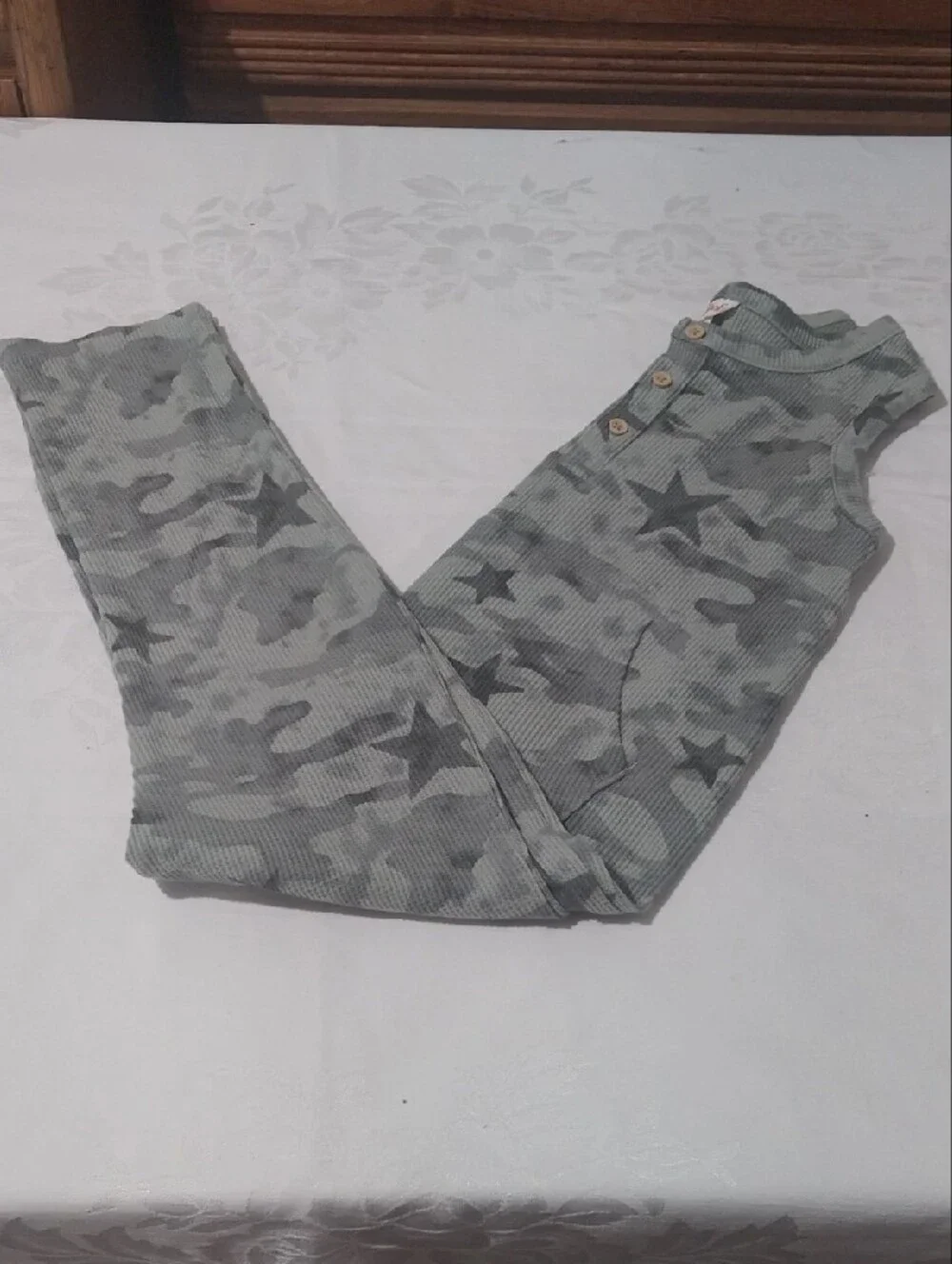 Cat & Jack Green Camo Star Cold-Shoulder Hoodie
